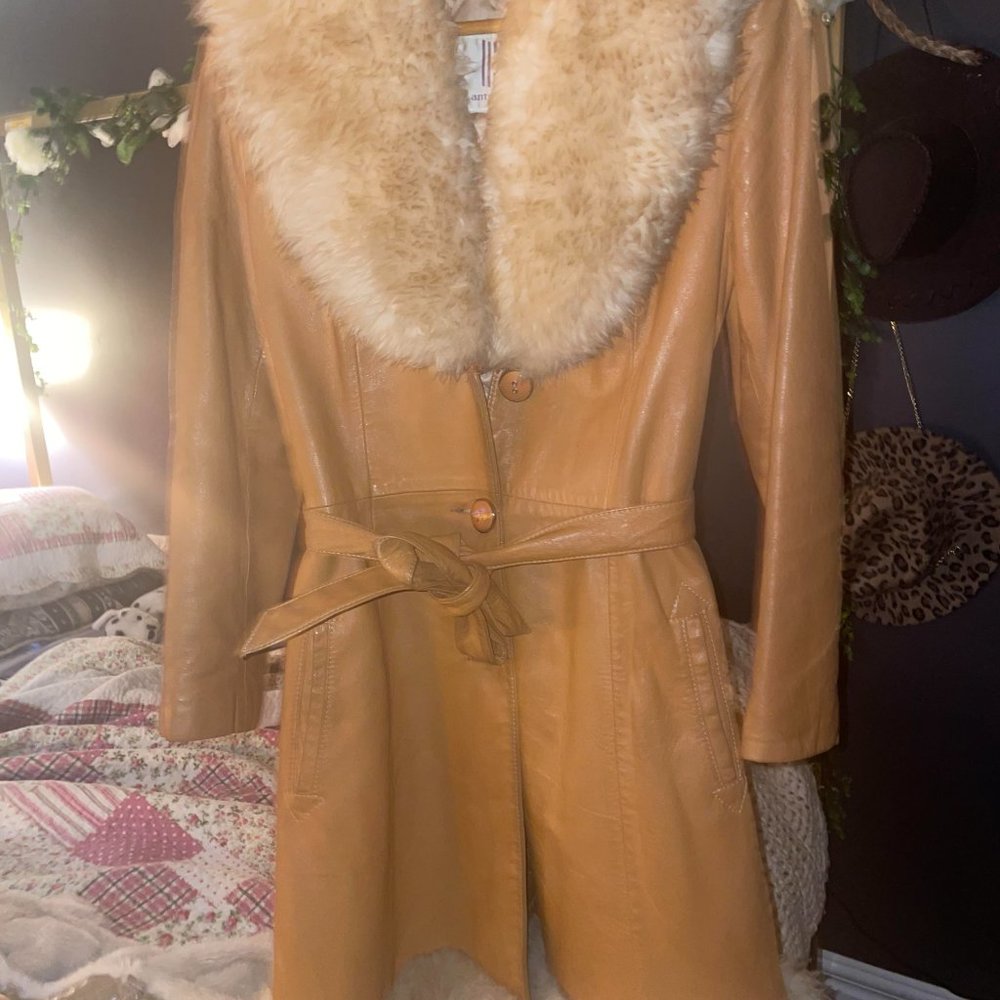 VINTAGE fur jacket - Picture 12 of 13